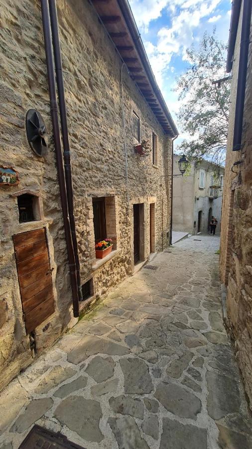 Hotel Luciae Domus Roccascalegna Exterior foto
